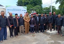 Tepati Janji, Ronny PL Tobing Salurkan 1 Unit Ambulans Untuk IKBI Kota Bengkulu