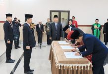 Kakanwil Kementerian Hukum Bengkulu Lantik PPNS Dan Notaris Pengganti