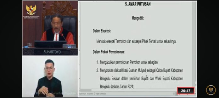 Screenshot_2025-02-24-22-04-49-990_com.google.android.youtube