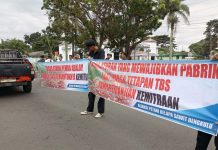 Penetapan Harga Sawit Dipetani Masih Dikangkangi, Petani Sawit Demo Pemprov Bengkulu