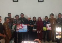 Kedatangan Gubernur Helmi Hasan Disambut Hangat Warga Enggano