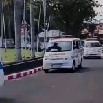 Sesat Pikir, “Bantu Rakyat”