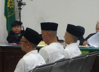 Sidang Perdana OTT KPK Mantan Bupati RL, JPU Dakwaan 3 Terdakwa Kontraktor, KPK Beberkan Fee Proyek