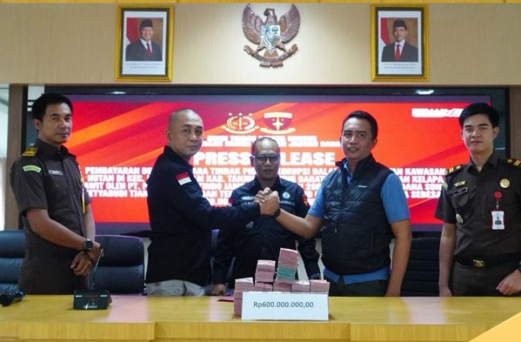 Kejari Tanjung Jabung Barat Terima Pembayaran Denda Terpidana Sebesar 600 Juta