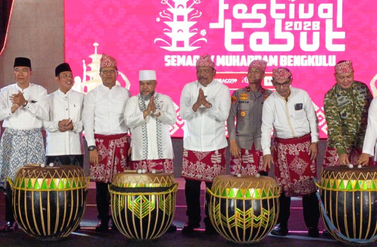 Festival Tabut Bengkulu Resmi Dibuka, Helmi Hasan: Tahun Depan Setiap Daerah Gelar Event Dapat Kucuran Rp 500 Juta