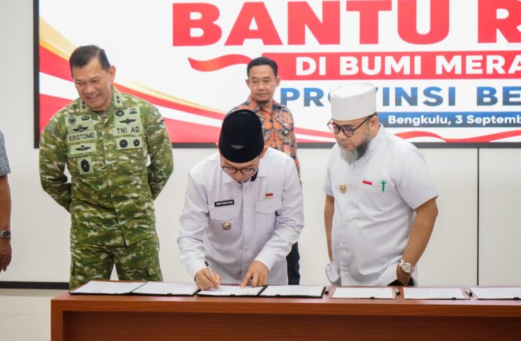 TNI Turun Bantu Rakyat, Pemprov Bengkulu & Kodam XXI/Radin Inten Perkuat Sinergi