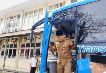 Program Bantu Rakyat, Pemprov Bengkulu Pinjamkan Bus BRT Untuk Mahasiswa UMB